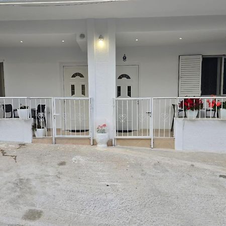 Aila Apartment Sarande Ngoại thất bức ảnh