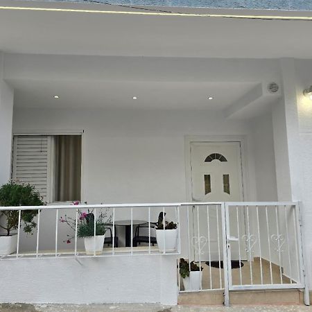 Aila Apartment Sarande Ngoại thất bức ảnh