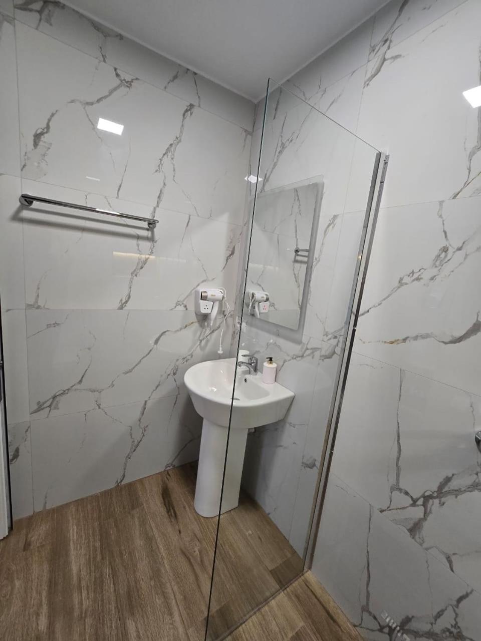 Aila Apartment Sarande Ngoại thất bức ảnh